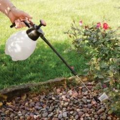 Solo Handheld Sprayer 2 Liter With 24in Wand -Landscape greening equipment 420l 8