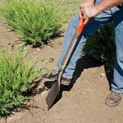 Leonard Classic Full-Strap Spade, D-Grip Handle -Landscape greening equipment a13m 6 1