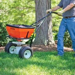 Leonard 70 Lb Spreader With Black Powder-Coated Frame -Landscape greening equipment am70p 1