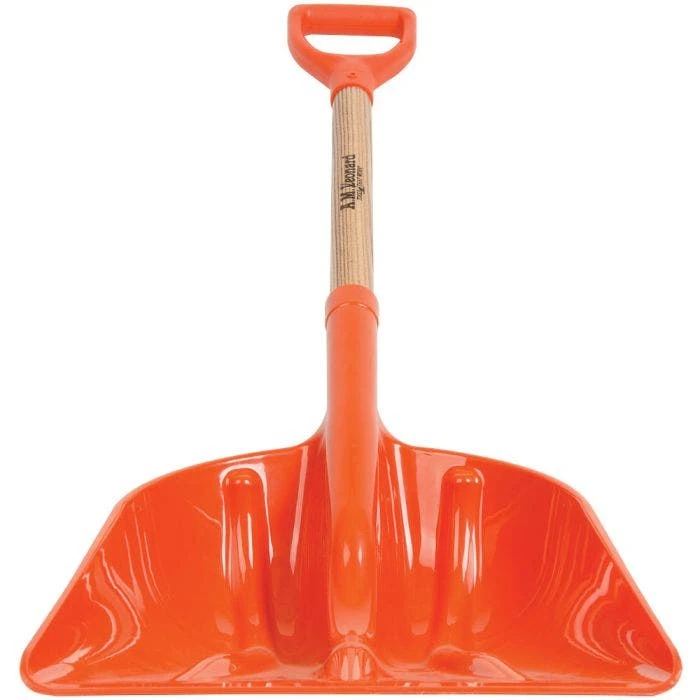 Leonard ABS Scoop Shovel With D Grip Handle 3 Leonard ABS Scoop Shovel With D Grip Handle - Image 3