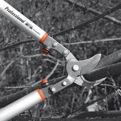 Bahco Professional Orchard Loppers, 1.75-inch Cutting Capacity -Landscape greening equipment p16075 3